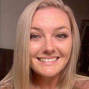 Meet your Posher, Cassaundra